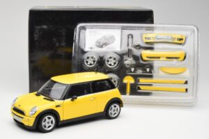 Mini Cooper One R50 Aerodynamicapakket Geel Kyosho 1:18 80430148553 Metaal — afbeelding 8 van 8