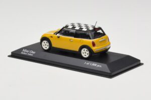 MINI One R50 Geel Minichamps 1:43 431138104 Metaal — afbeelding 3 van 5