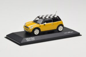 MINI One R50 Geel Minichamps 1:43 431138104 Metaal — afbeelding 4 van 5