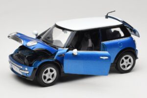 Mini Cooper R50 Blauw met Wit Dak Mondo Motors 1:18 MINI004 Metaal — afbeelding 2 van 8