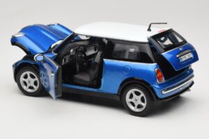 Mini Cooper R50 Blauw met Wit Dak Mondo Motors 1:18 MINI004 Metaal — afbeelding 5 van 8