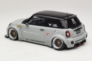 Mini Cooper R56 LB Works LB Nation Otto 1:18 OT1212 Hars — afbeelding 5 van 6