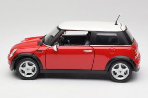 Mini Cooper R50 Rood Maisto 1:18 31619 Metaal — afbeelding 3 van 8