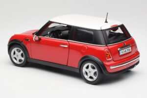 Mini Cooper R50 Rood Maisto 1:18 31619 Metaal — afbeelding 4 van 8