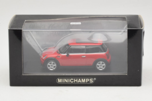 Mini Cooper Rood Minichamps 1:43 MINI010 Metaal — afbeelding 4 van 4