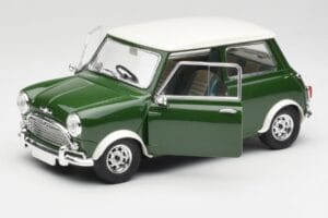 Mini Cooper S British Racing Groen & Old English Wit Solido 1:18 8021 Metaal — afbeelding 2 van 8