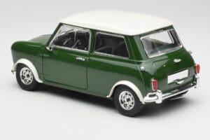 Mini Cooper S British Racing Groen & Old English Wit Solido 1:18 8021 Metaal — afbeelding 7 van 8