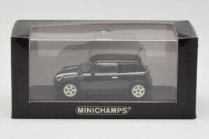 Mini Cooper S R53 Groen Met Strepen Minichamps 1:43 MINI006 Metaal — afbeelding 2 van 4