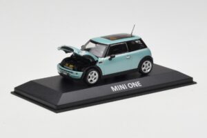 Mini One R50 Lichtgroen Met Lichtgroen Dak Minichamps 1:43 MINI003 Metaal — afbeelding 2 van 4
