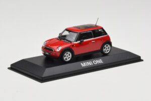 Mini One R50 Rood Met Rood Dak Minichamps 1:43 MINI001 Metaal — afbeelding 2 van 5
