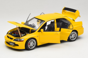 Mitsubishi Lancer Evolution IX GSR Geel AUTOart 1:18 77192 Metaal — afbeelding 2 van 8