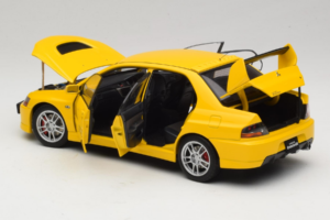 Mitsubishi Lancer Evolution IX GSR Geel AUTOart 1:18 77192 Metaal — afbeelding 5 van 8