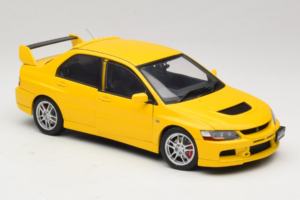 Mitsubishi Lancer Evolution IX GSR Geel AUTOart 1:18 77192 Metaal — afbeelding 6 van 8