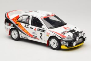 Mitsubishi Carisma GT Group N2 R. Burns / R. Reid RAC Rally 1997 Wit Otto 1:18 OT1192 Hars — afbeelding 4 van 6