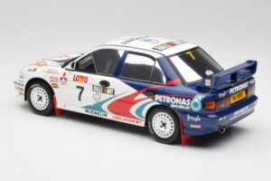 Mitsubishi Lancer Evo 3 Group A #4 T. Makinen / S. Harjanne Rally Australia 1996 Otto 1:18 OT475 Hars — afbeelding 5 van 6