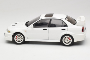 Mitsubishi Lancer Evo VI Tommi Makinen Edition Wit AUTOart 1:18 77157 Metaal — afbeelding 4 van 8