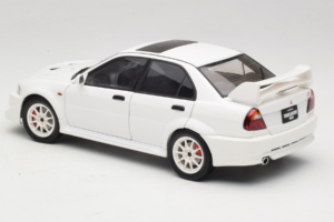 Mitsubishi Lancer Evo VI Tommi Makinen Edition Wit AUTOart 1:18 77157 Metaal — afbeelding 7 van 8