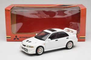 Mitsubishi Lancer Evo VI Tommi Makinen Edition Wit AUTOart 1:18 77157 Metaal — afbeelding 8 van 8