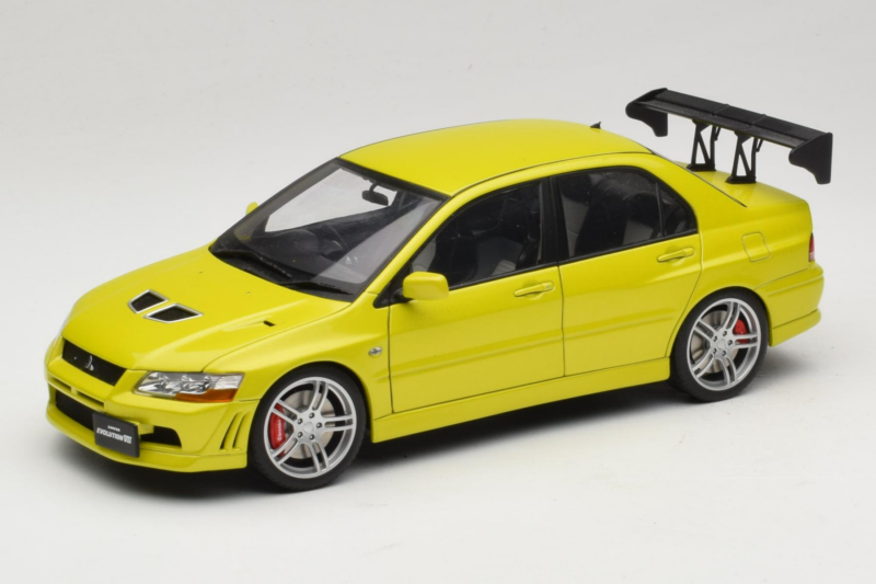 Mitsubishi Lancer Evo VII Mustard Yellow AUTOart 1:18 77166 Metaal