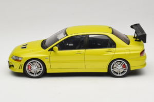 Mitsubishi Lancer Evo VII Mustard Yellow AUTOart 1:18 77166 Metaal — afbeelding 4 van 8