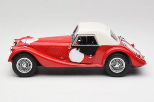 Morgan 4/4 Plus Competition Hardtop Rood Kyosho 1:18 08114R Metaal — afbeelding 4 van 8