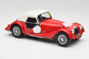 Morgan 4/4 Plus Competition Hardtop Rood Kyosho 1:18 08114R Metaal — afbeelding 6 van 8