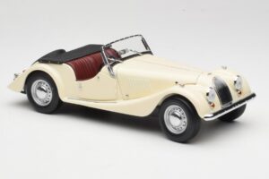 Morgan 4/4 Series II Wit Kyosho 1:18 08111W Metaal — afbeelding 6 van 8