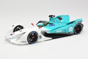 NIO 004 Team NIO #8 T. Dillmann Formula E Season 5 2019 Minichamps 1:18 114180008 Metaal