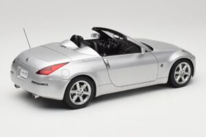 Nissan 350Z Z33 Roadster Diamond Zilver AUTOart 1:18 77371 Metaal — afbeelding 3 van 8