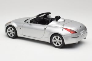 Nissan 350Z Z33 Roadster Diamond Zilver AUTOart 1:18 77371 Metaal — afbeelding 7 van 8