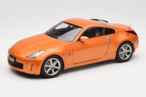 Nissan 350Z Z33 Sunset Orange AUTOart 1:18 77312 Metaal