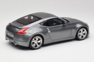 Nissan 370Z Z34 Gun Metallic Otto 1:18 OT465 Hars — afbeelding 2 van 6