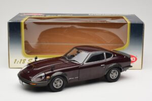 Nissan Fairlady 240Z-G S30 Bordeauxrood Kyosho 1:18 08212M Metaal — afbeelding 8 van 8