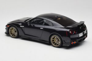 Nissan GT-R R35 Takumi Edition Midnight Purple GT Spirit 1:18 GT932 Hars — afbeelding 5 van 6