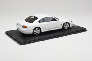 Nissan Silvia S15 Spec-S Wit Cracked Plexi One Model 1:18 REMC034 Metaal — afbeelding 3 van 7