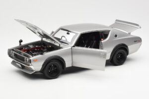Nissan Skyline 2000 GT-R KPGC110 Zilver Kyosho 1:18 08255S Metaal — afbeelding 2 van 8