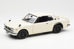 Nissan Skyline 2000 GT-R KPGC110 Wit Kyosho 1:18 08127W Metaal