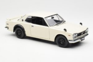 Nissan Skyline 2000 GT-R KPGC110 Wit Kyosho 1:18 08127W Metaal — afbeelding 6 van 8