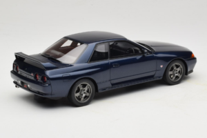 Nissan Skyline GT-R BNR32 Dark Blue Pearl Otto 1:18 OT1199 Hars — afbeelding 2 van 6