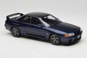 Nissan Skyline GT-R BNR32 Dark Blue Pearl Otto 1:18 OT1199 Hars — afbeelding 4 van 6