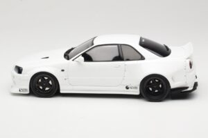 Nissan Skyline GT-R BNR34 by KRC Pearl White Otto 1:18 OT1135 Hars — afbeelding 3 van 6
