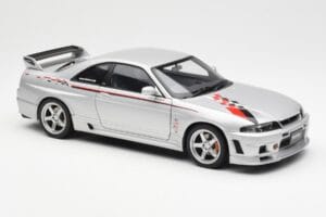 Nissan Skyline GT-R R33 R-Tune Zilver AUTOart 1:18 77326 Metaal — afbeelding 6 van 8