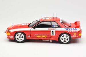Nissan Skyline GT-R R32 #1 J. Richards / M. Skaife Bathurst 1000 Winner 1992 AUTOart 1:18 89279 Metaal — afbeelding 4 van 8