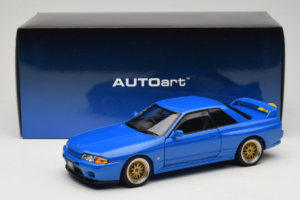 Nissan Skyline GT-R R32 V-Spec II Tuned Blauw AUTOart 1:18 77415 Metaal — afbeelding 8 van 8
