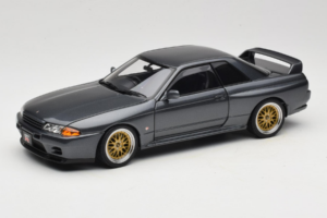 Nissan Skyline GT-R R32 V-Spec II Tuned Gun Grey Metallic AUTOart 1:18 77417 Metaal
