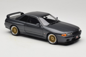 Nissan Skyline GT-R R32 V-Spec II Tuned Gun Grey Metallic AUTOart 1:18 77417 Metaal — afbeelding 6 van 8