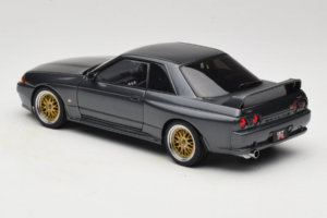Nissan Skyline GT-R R32 V-Spec II Tuned Gun Grey Metallic AUTOart 1:18 77417 Metaal — afbeelding 7 van 8