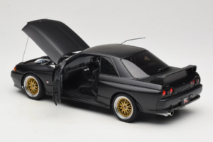 Nissan Skyline GT-R R32 V-Spec II Tuned Version Matt Black AUTOart 1:18 77418 Metaal — afbeelding 5 van 8