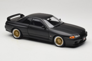 Nissan Skyline GT-R R32 V-Spec II Tuned Version Matt Black AUTOart 1:18 77418 Metaal — afbeelding 6 van 8