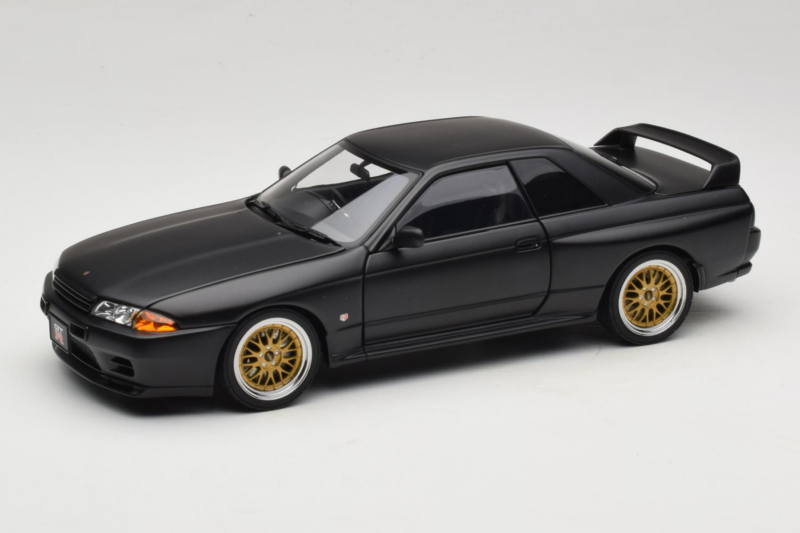 Nissan Skyline GT-R R32 V-Spec II Tuned Version Matt Black AUTOart 1:18 77418 Metaal